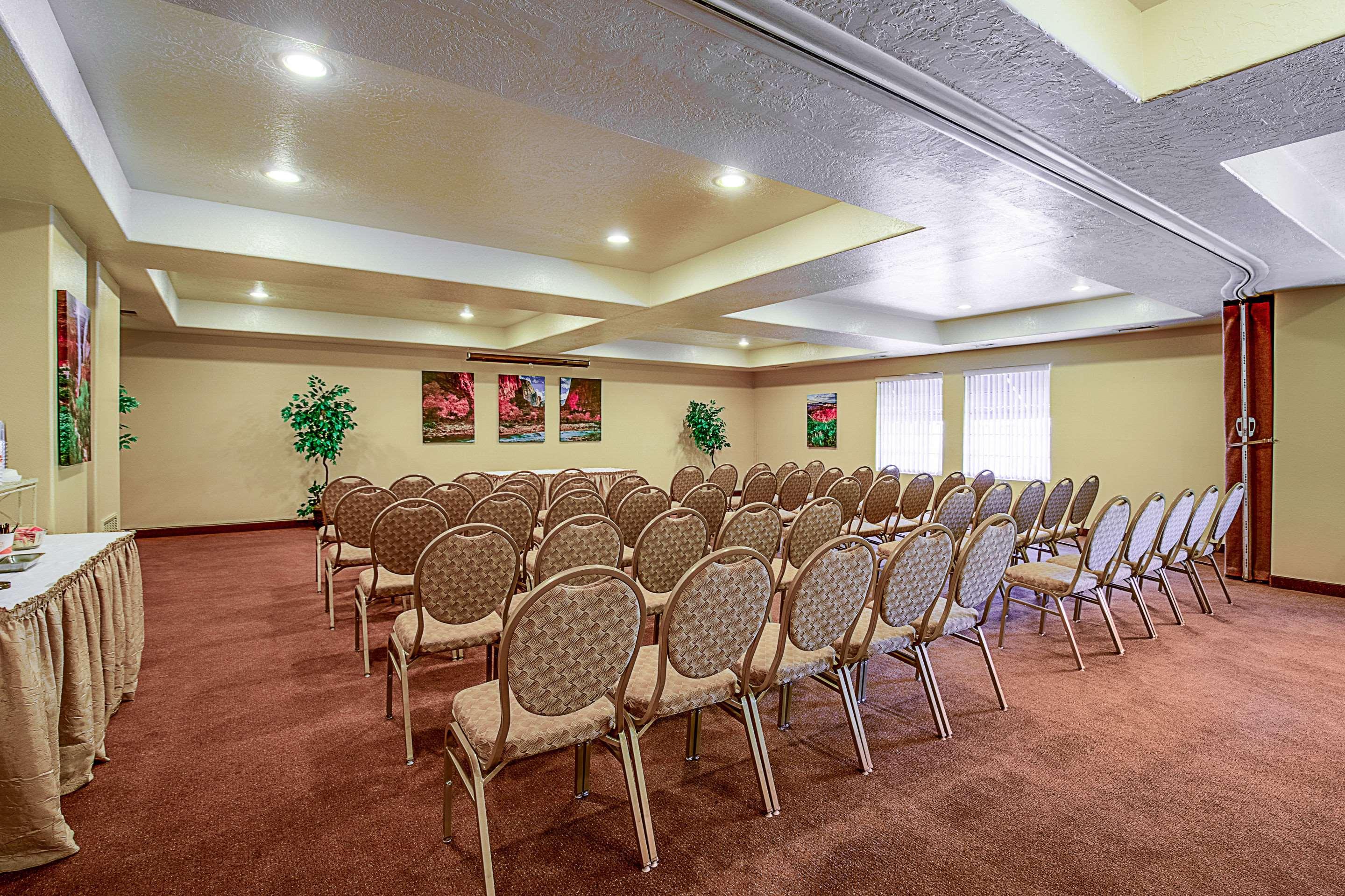 Clarion Suites St George - Convention Center Area St. George Exterior photo